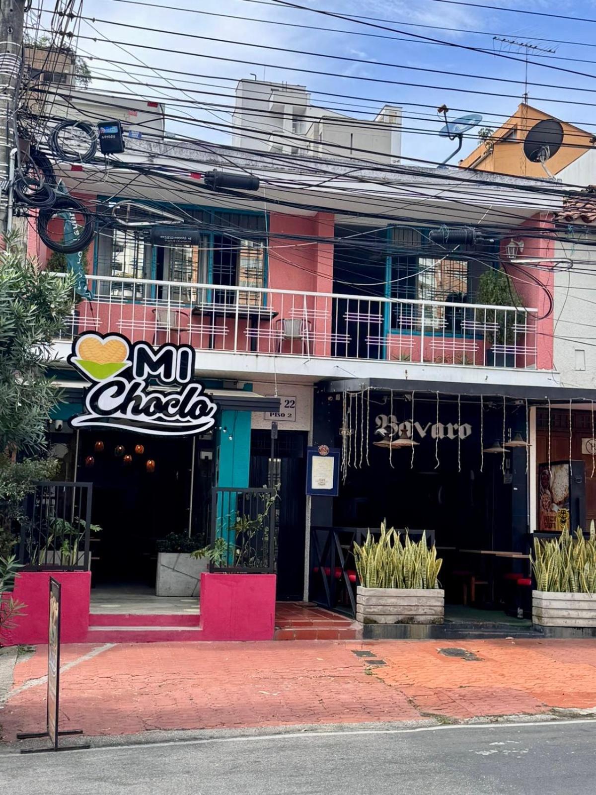 Casa De Pinos Hotel Bucaramanga Exterior photo